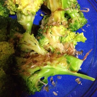 ブロッコリーは野菜嫌いの子供が食べてくれる数少ない緑野菜(笑´・艸・)こちらの味付けでもパクパク完食〜♪感謝(ｏ´∀｀)ﾉ☆*